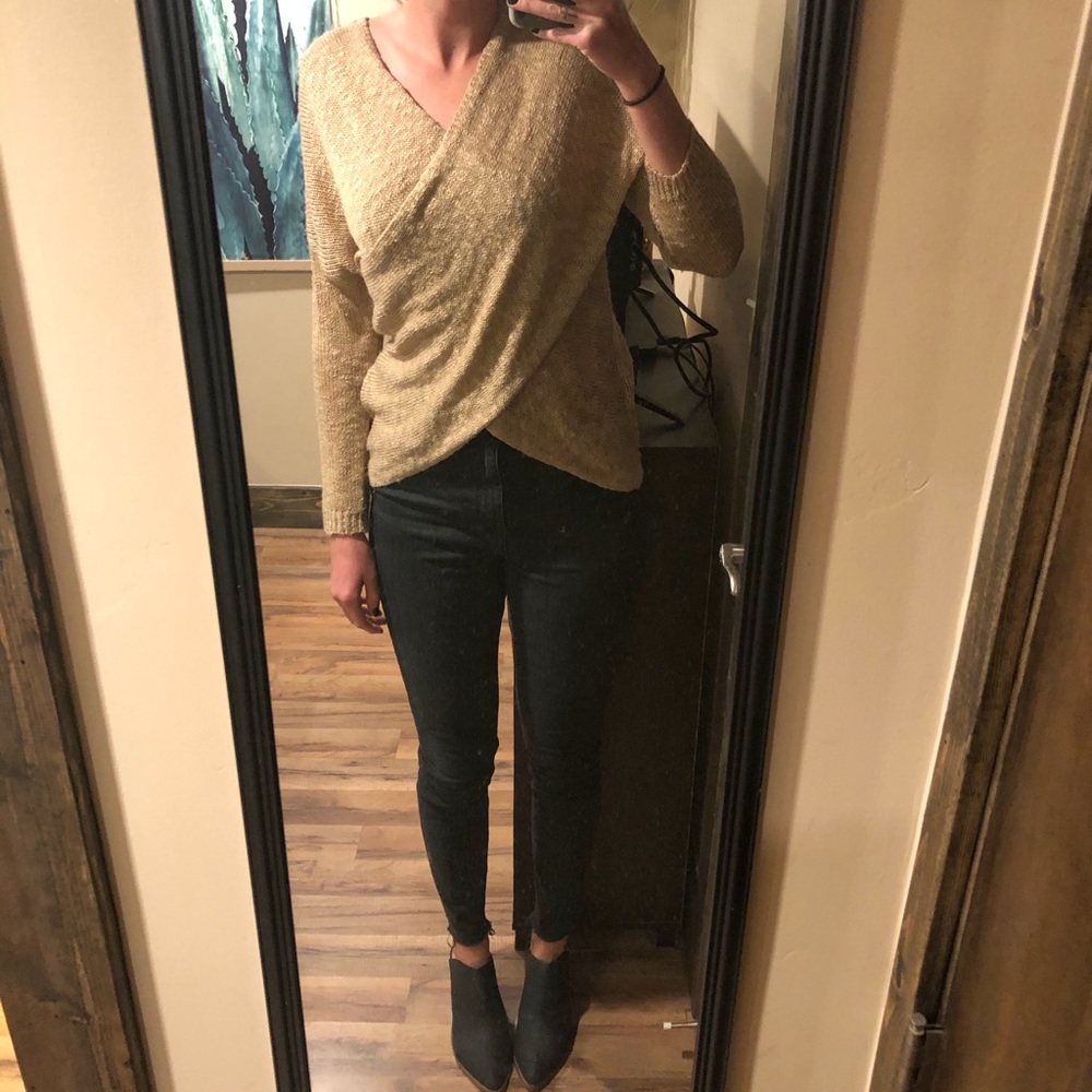 Sweater - Picture 7 of 8